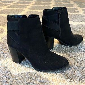 Black suede like boots
